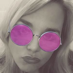 Meet your Posher, Valerie